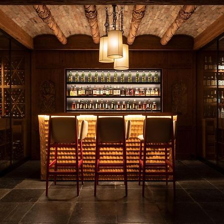 The Alpina Gstaad Hotel Bagian luar foto