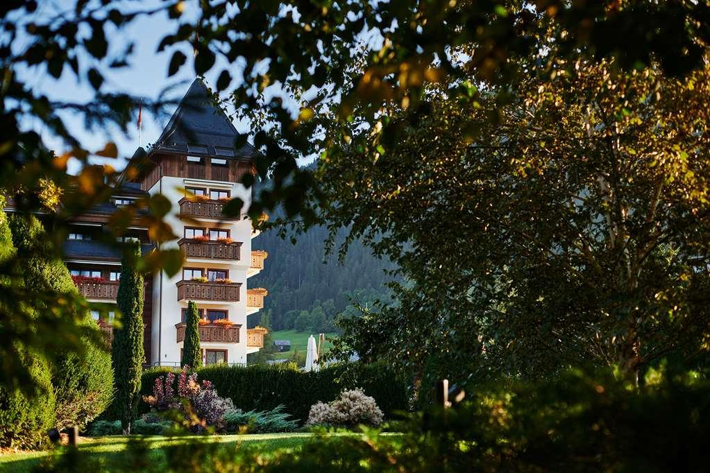 The Alpina Gstaad Hotel Bagian luar foto