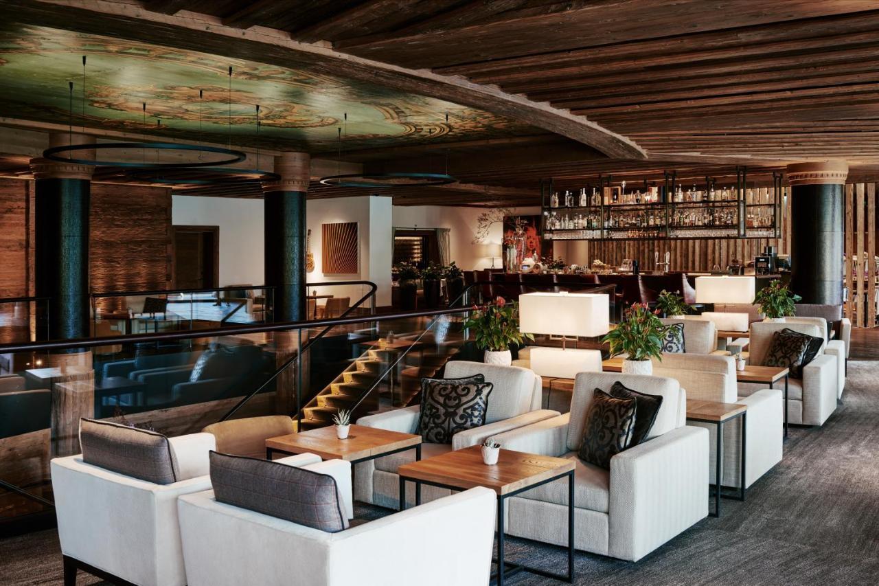The Alpina Gstaad Hotel Bagian luar foto