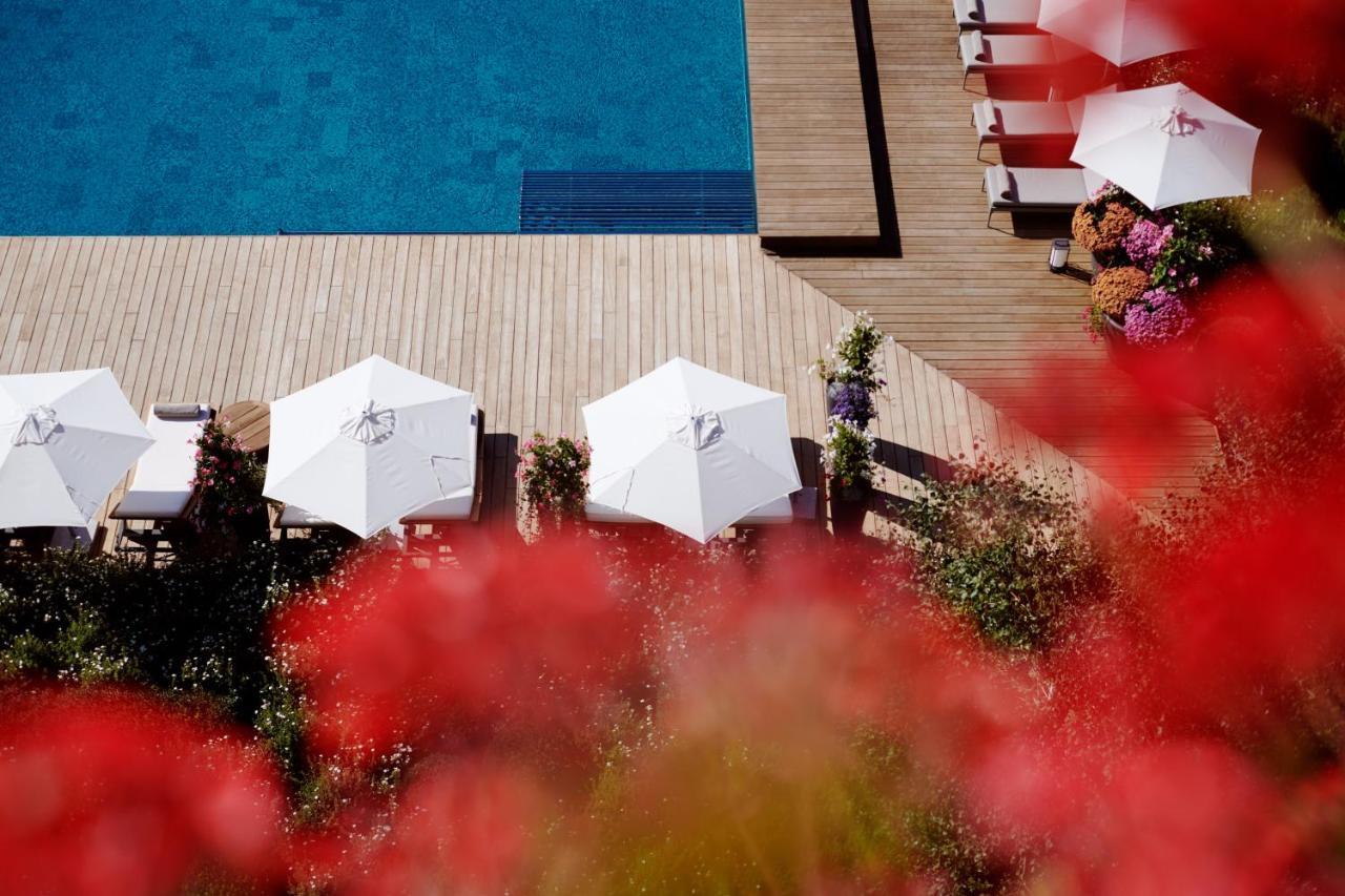 The Alpina Gstaad Hotel Bagian luar foto